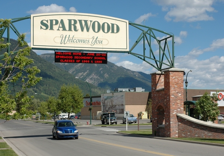 Sparwood Gateway (crop) S.jpg